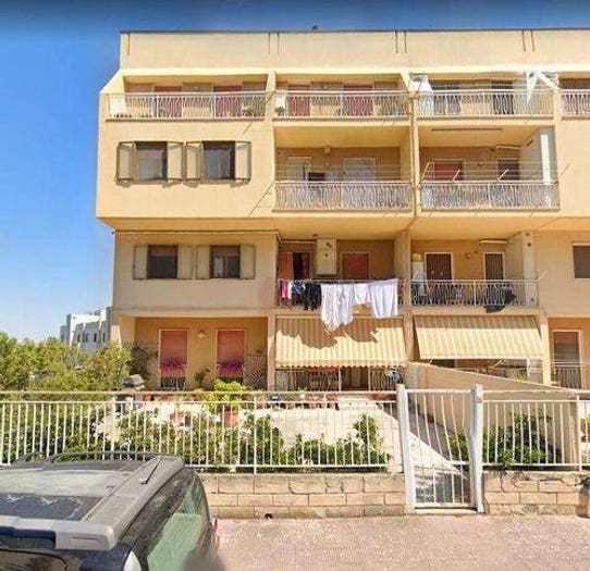 Appartamento con 6 locali in vendita in Via Edmondo De Amicis, Centro, Matera