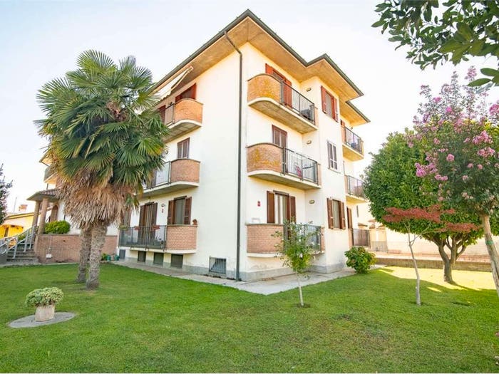 Appartamento trilocale in vendita in Via Don Cremascoli, Centro, Miradolo Terme