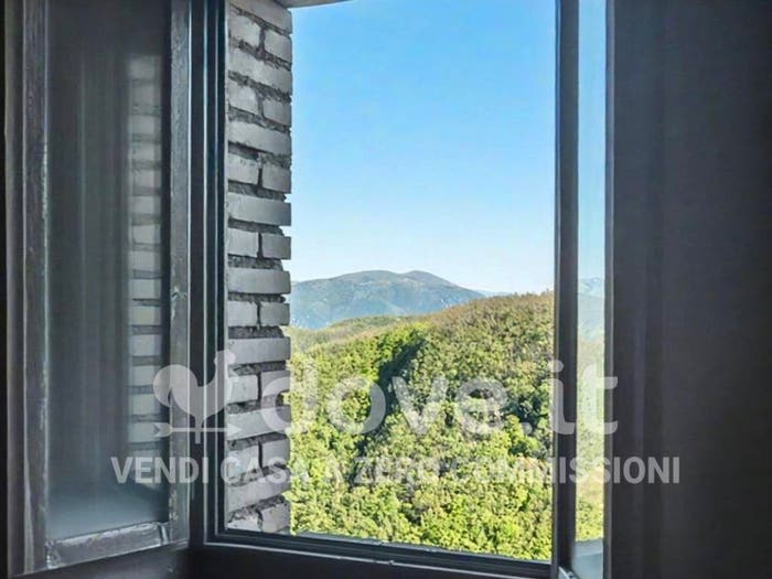 Appartamento quadrilocale in vendita in Frazione Agliano, Campello sul Clitunno