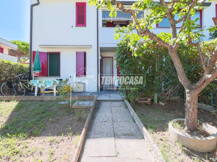 Casa trilocale in vendita in Viale Gaetano Donizetti Lido Adriano, Lido Adriano Lido di Dante, Ravenna