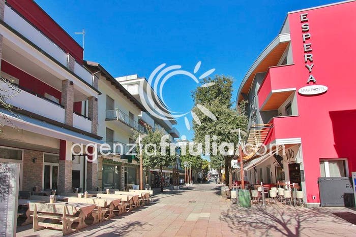 Casa quadrilocale in vendita in Via Udine, Centro, Lignano Sabbiadoro
