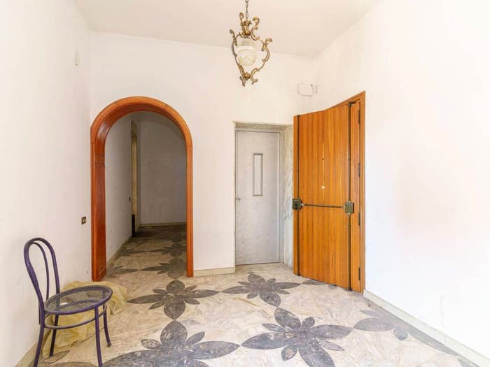 Appartamento con 6 locali in vendita in Via Michele Lessona, Rapisardi, Catania