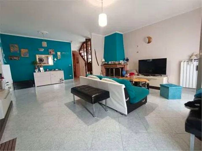 Appartamento con 6 locali in vendita in Piazzetta Giardina, Ciaculli, Palermo