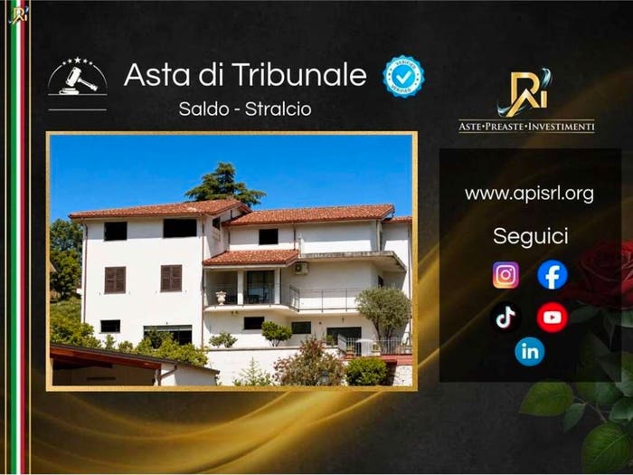 Appartamento con 6 locali in vendita in Contrada Castello, Luzzi