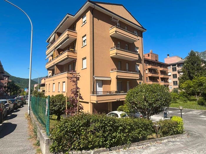 Appartamento quadrilocale in vendita in VIA GILARDI, Belledo, Lecco