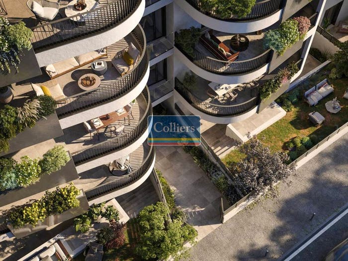 Appartamento quadrilocale in vendita in Viale Ugo Monaco, Fonte Laurentina, Roma