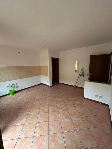 Appartamento trilocale in vendita in Via Casella, San Felice, Cremona