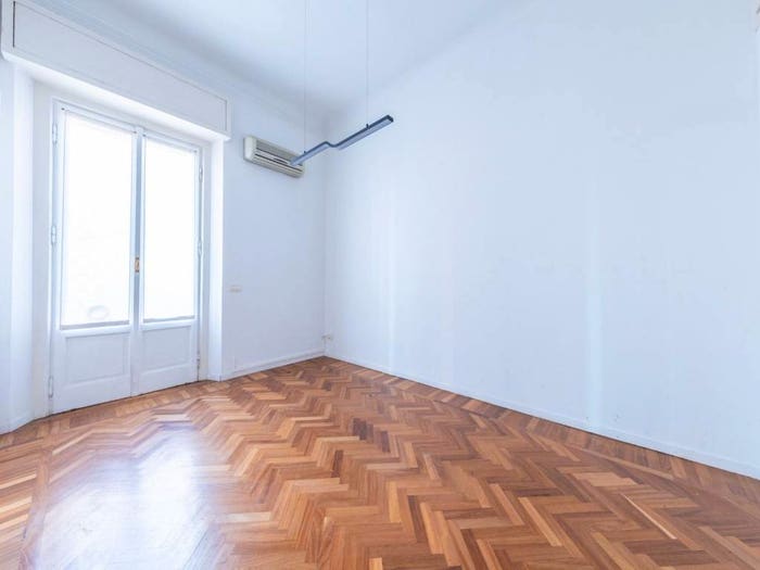Appartamento trilocale in vendita in Via Adeodato Ressi, Maggiolina, Milano
