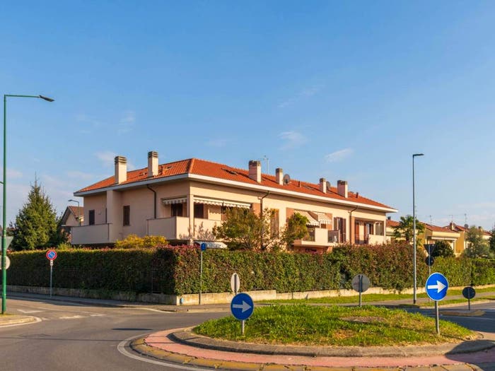 Appartamento trilocale in vendita in Via Maria Callas, Velate, Usmate Velate