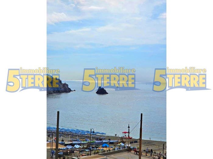 Appartamento trilocale in vendita in Via Vittorio Emanuele II, Centro, Monterosso al Mare