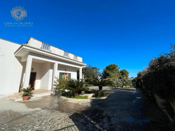 Casa con 6 locali in vendita in Via Grassi, Centro, Castrignano del Capo