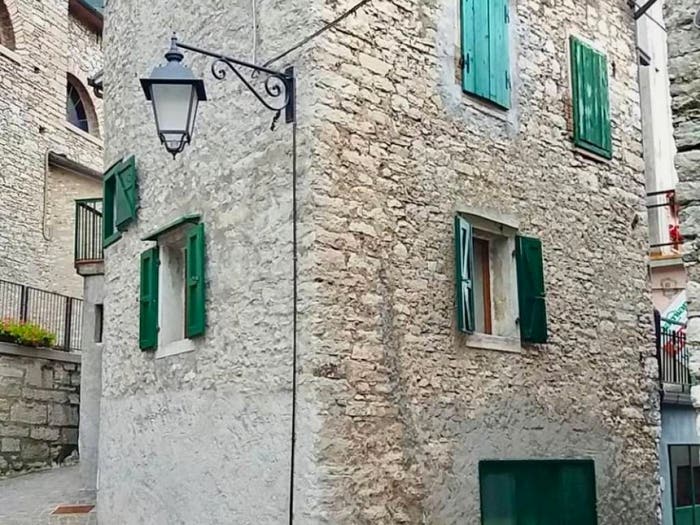 Casa con 6 locali in vendita in Via Roma, Centro, Longarone