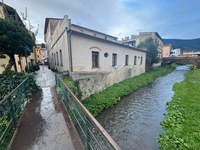 Casa quadrilocale in vendita in Centro, Calci