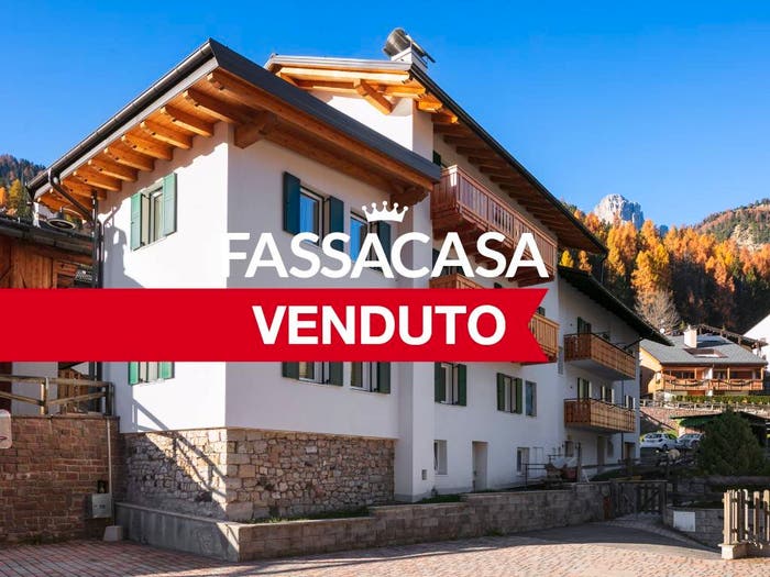 Appartamento quadrilocale in vendita in Via Dolomiti, Campitello di Fassa