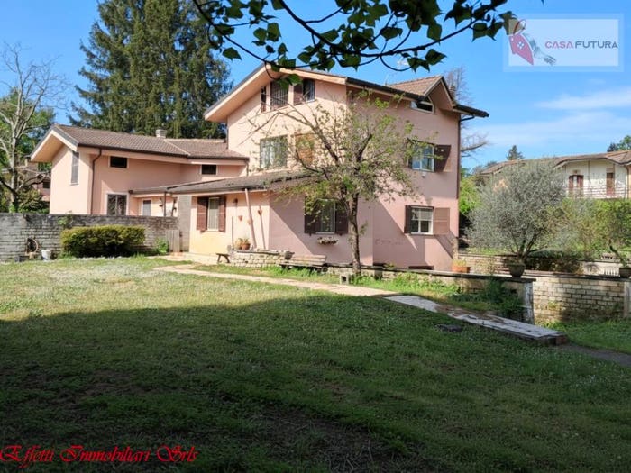Casa con 6 locali in vendita in Strada Vicinale Tagliente, Artena