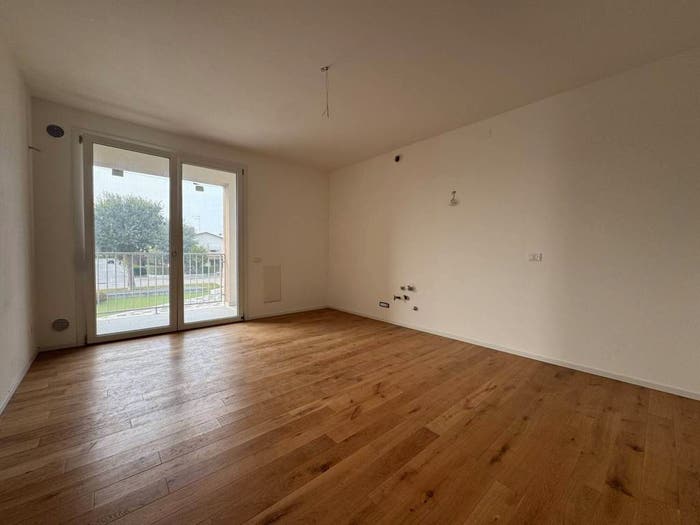 Appartamento quadrilocale in vendita in Aldo Moro, Centro, Istrana
