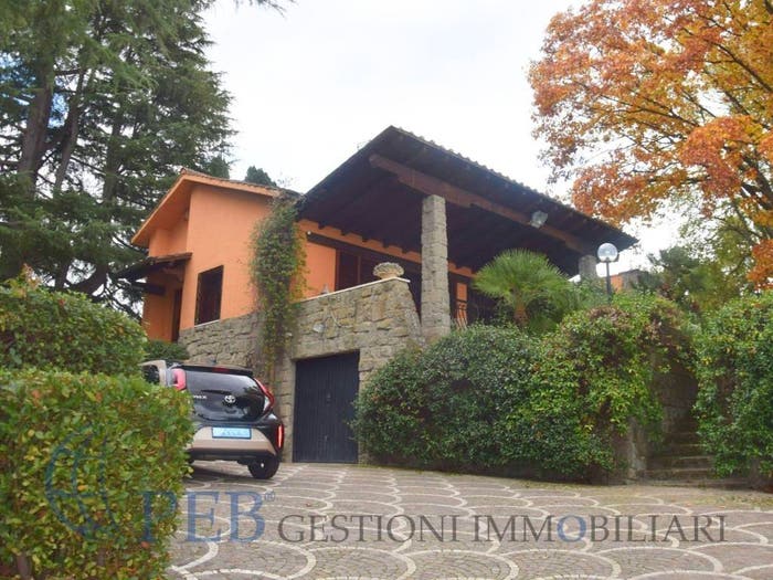 Casa con 6 locali in vendita in Via Romana, Castagnole Due Santi, Marino