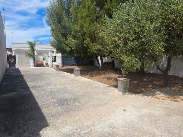 Casa quadrilocale in vendita in Via Novoli, Torre Lapillo, Porto Cesareo