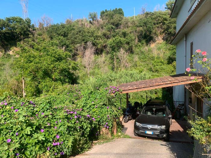 Appartamento trilocale in vendita in Provinciale Condrò Ss, Condrò