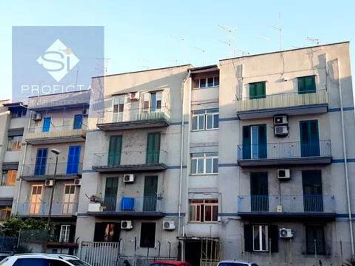 Appartamento trilocale in vendita in Via Massimo D'Azeglio, Tamburi Lido Azzurro, Taranto
