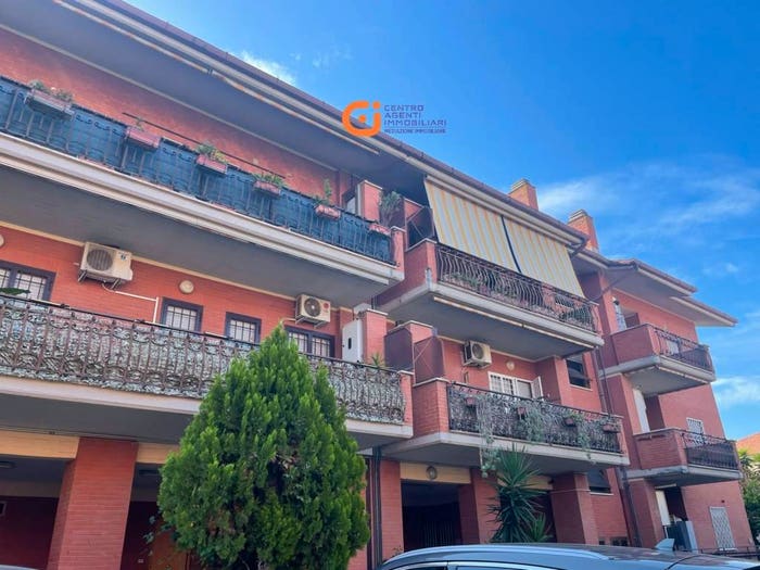 Appartamento trilocale in vendita in Viale della Repubblica, Santa Maria delle Mole, Marino