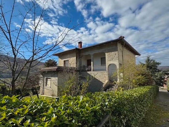 Casa con 6 locali in vendita in Via Dante, Centro, Bibbiena
