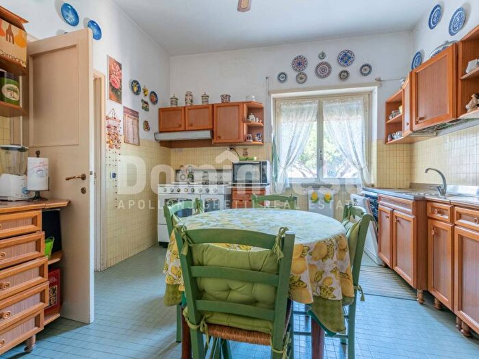 Appartamento quadrilocale in vendita in Via Franco Michelini Tocci, Medaglie d'Oro, Roma