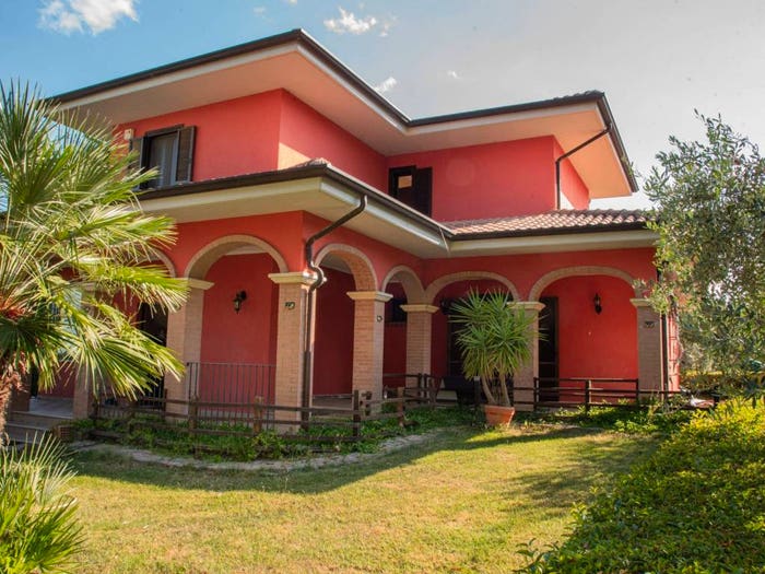Casa con 6 locali in vendita in Strada Villaggio del Fanciullo, Chieti Città, Chieti