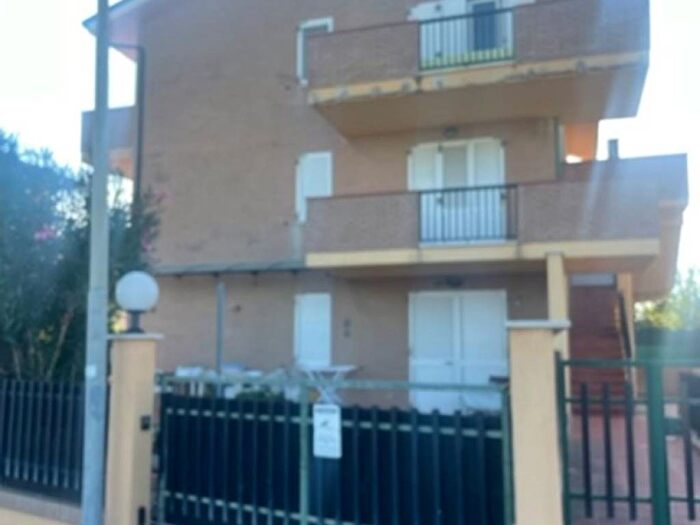 Appartamento trilocale in vendita in Via Ugo La Malfa, San Tommaso Tre Archi, Fermo