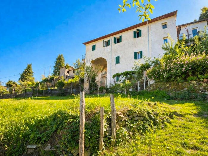 Casa quadrilocale in vendita in LOCALITA' BORSEDA, Calice al Cornoviglio