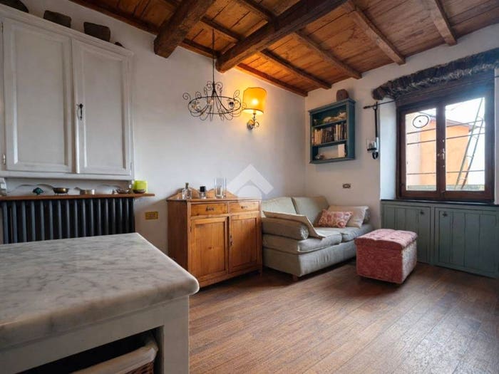 Appartamento trilocale in vendita in Via G Vassale, Pugliola Solaro, Lerici
