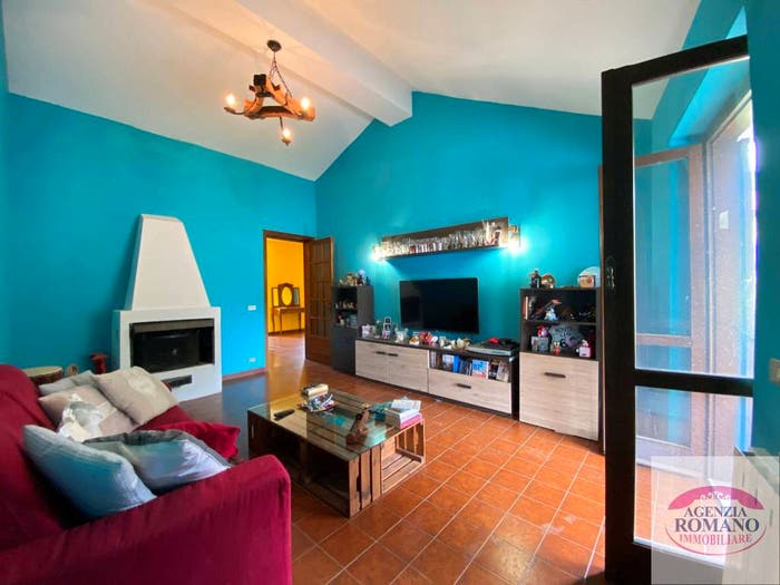 Casa con 6 locali in vendita in Località Piano, Piano, Dego