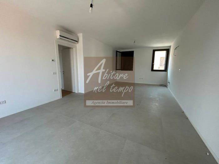 Appartamento con 5 locali in vendita in Via Giacomo Leopardi, Centro, San Martino di Lupari