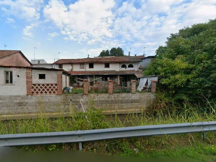 Casa quadrilocale in vendita in Via Montello, Lambrinia, Chignolo Po