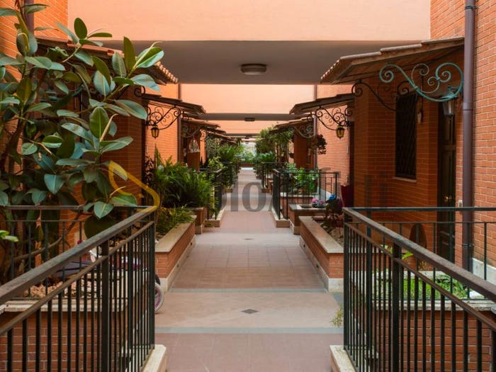 Casa quadrilocale in vendita in Via Domenico Morelli, Acilia, Roma