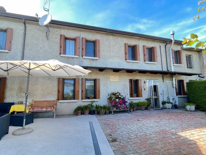 Casa con 5 locali in vendita in Via Attilio Aurelio Rizzo, Centro, Villadose
