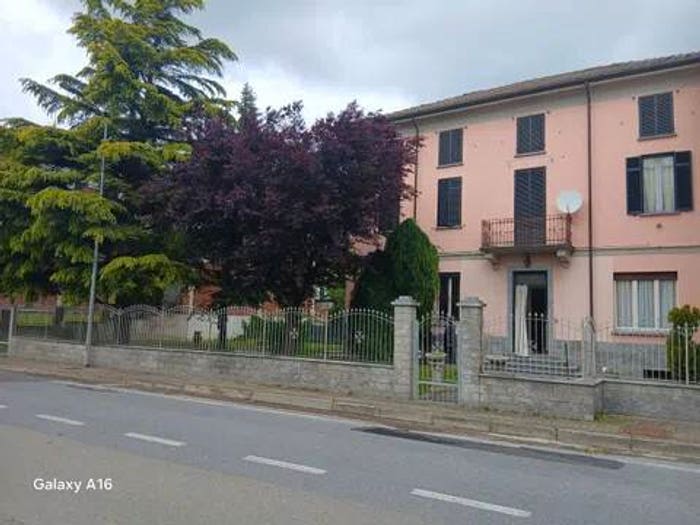 Casa con 6 locali in vendita in Salice Terme, Godiasco Salice Terme