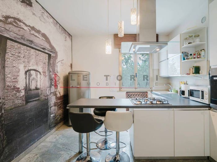 Appartamento quadrilocale in vendita in Via Divisione Acqui, Musicisti, Modena