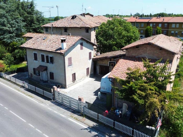 Casa con 5 locali in vendita in Via Gian Battista Venturi, Centro, Bibbiano