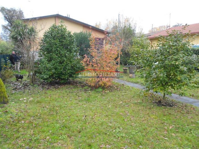 Casa con 6 locali in vendita in Via Poveromo, Ronchi Poveromo, Massa