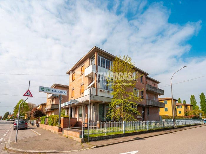 Appartamento con 5 locali in vendita in Via N Green, San Marino, Bentivoglio