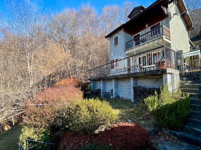 Appartamento trilocale in vendita in Località Loragna, Aurano