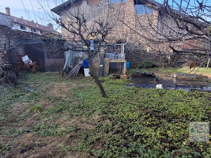Casa con 6 locali in vendita in Corso San Rocco, Centro, Castano Primo