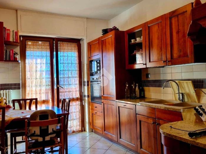 Appartamento quadrilocale in vendita in Via gilles de chevreres, Centro, Aosta