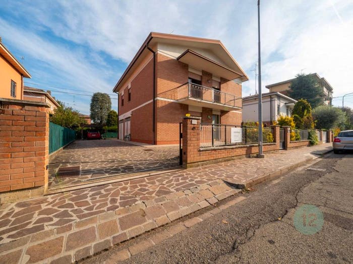 Casa con 6 locali in vendita in Via Mario Dallari, Remesina Pezzana, Carpi