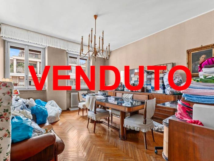 Appartamento trilocale in vendita in Via VALLAZZE, Città Studi, Milano