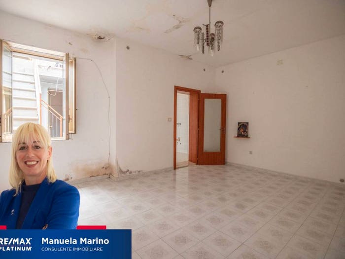 Casa quadrilocale in vendita in Via Maria Josè, Canicattini Bagni