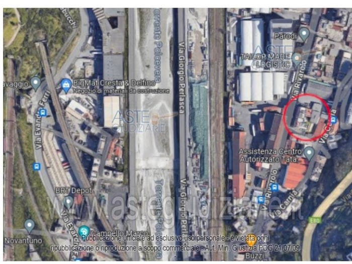 Appartamento trilocale in vendita in Via Rivarolo, Rivarolo, Genova