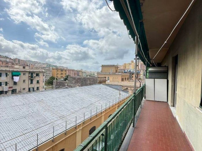 Appartamento quadrilocale in vendita in Via Leonardo Montaldo, Staglieno, Genova