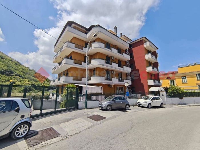 Casa in vendita in Via Acquarola, Piazza Del Galdosant'angelo, Mercato San Severino
